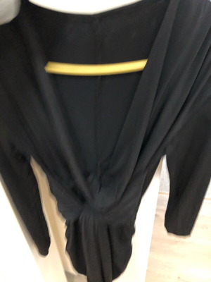 Elastic black dress new with padding and gathers, size S