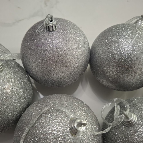 Set of 6 Large Silver Christmas Balls 10cm, glitter