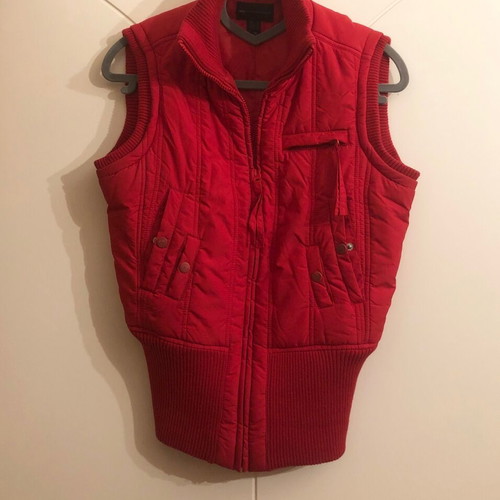 Mango sleeveless jacket red like new, size M