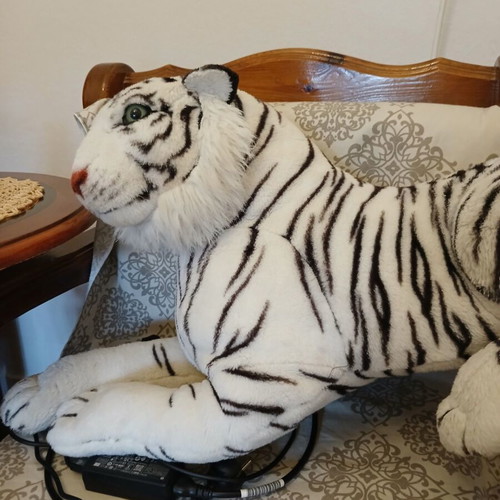 Plush tiger toy