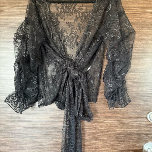 BSB blouse with wide sleeves, size L, like new, black