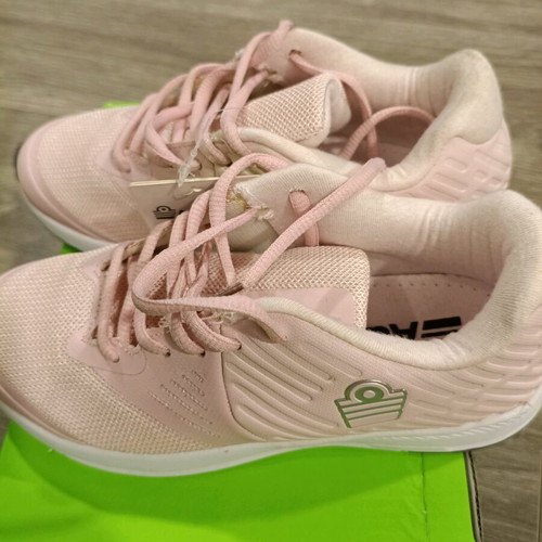 Admiral kids athletic shoes new, size 34