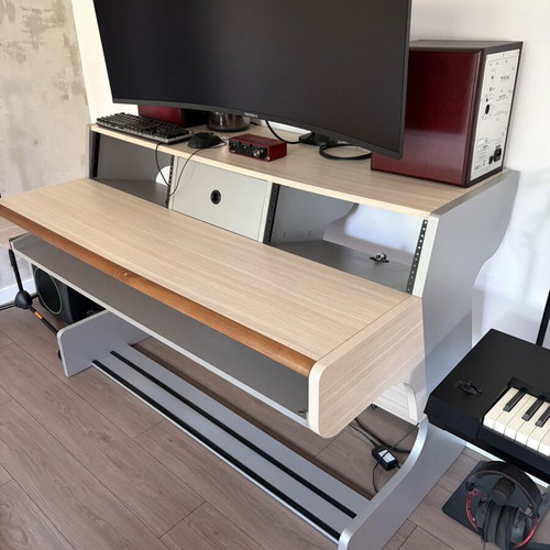 Zaor Miza 88 studio desk