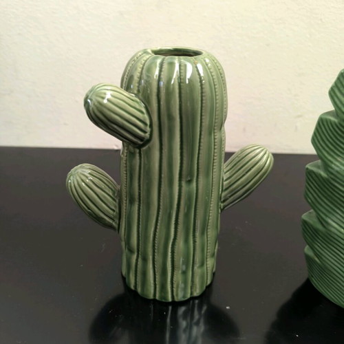 Two decorative vases like new