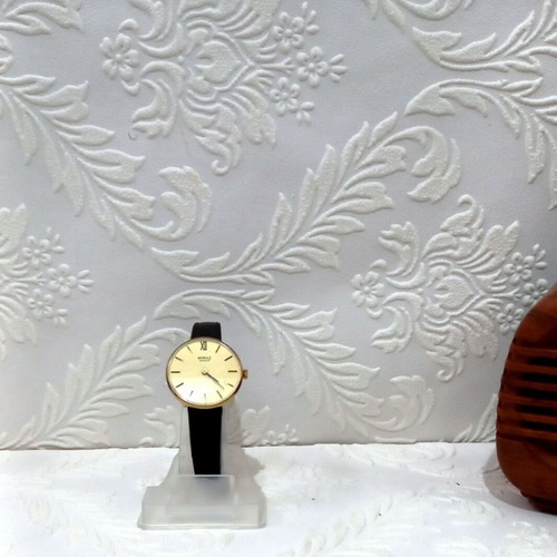 Miraz winding wristwatch like new, vintage 70s mechanical
