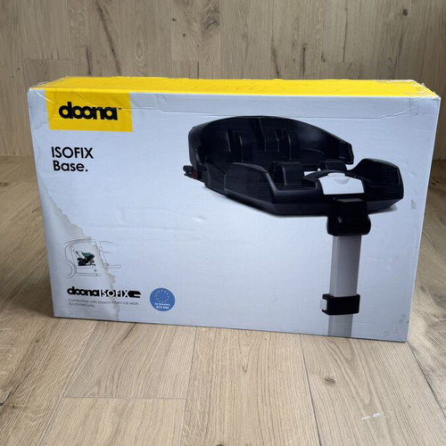 Doona Car Seat & Stroller i-Size with Isofix used, Nitro Black with Isofix Base
