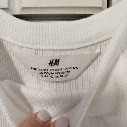 White H&M girls' tank top size 10-12, like new