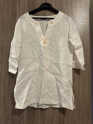 White tunic like new, 100% linen, one size, ideal for beach