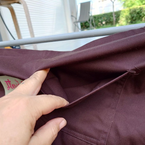 Barista apron brown with pockets like new