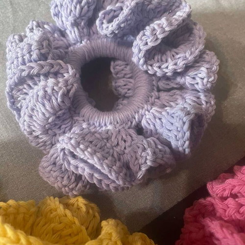 Handmade knitted scrunchies made to order, multicolor