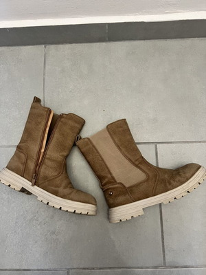 Brown ankle boots used, size 36