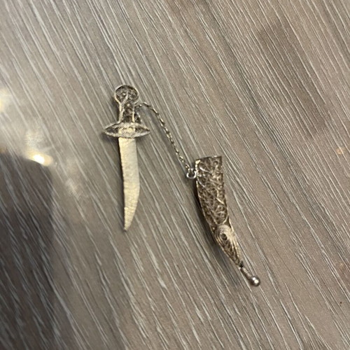 Silver filigree brooch, vintage