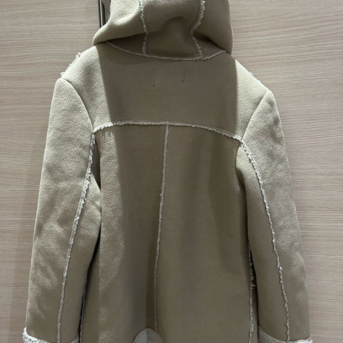 Girls' coat size 8, beige, like new, very warm