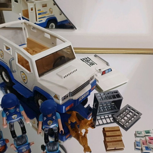 Playmobil police set like new