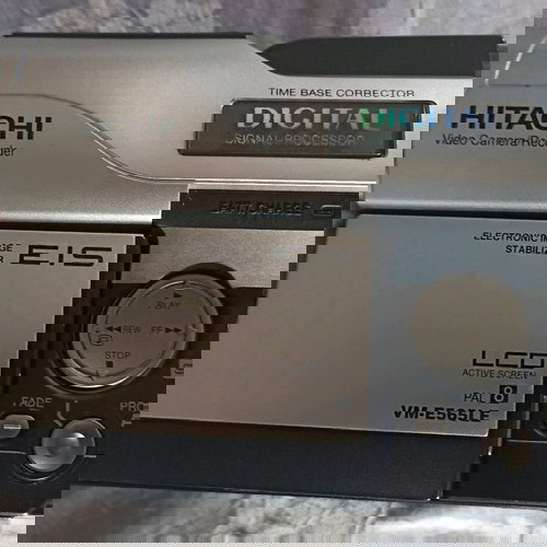 Hitachi video camera σε άριστη κατάσταση με τσάντα και φορτιστή