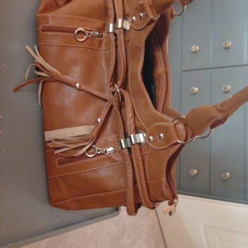 Leather shoulder bag like new, cinnamon color