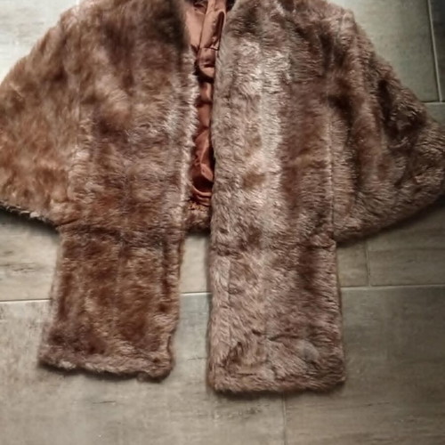 Etol fur coat size M new, brown with satin lining