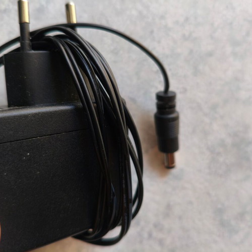 Τροφοδοτικό UMEC AC Adapter 12V 1A σαν καινούργιο, μοντέλο UP0121A-12PE