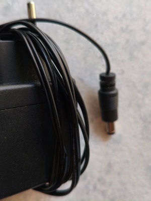 Τροφοδοτικό UMEC AC Adapter 12V 1A σαν καινούργιο, μοντέλο UP0121A-12PE
