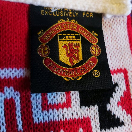 Manchester United Red Devils scarf like new, authentic collectible
