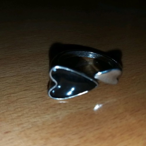 Ring new, fits all sizes