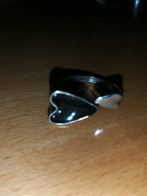Ring new, fits all sizes