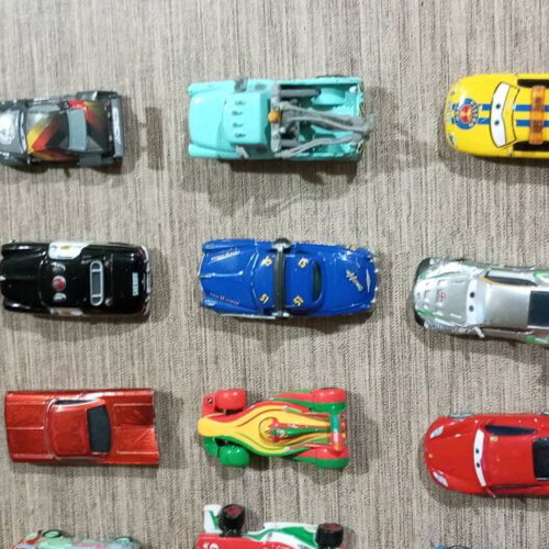 Mac Queen toy car figures used, pack of 30, metal