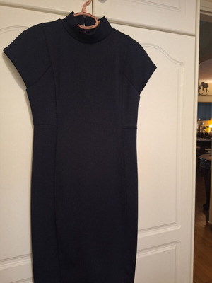 Zara pencil dress dark blue size M like new