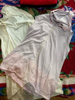 Genesis vest set like new with hood and linen details