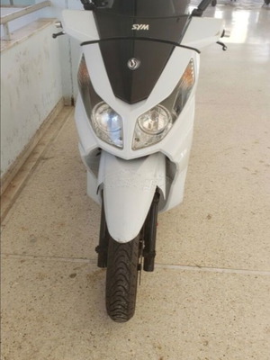 Sym Citycom 300 scooter like new, automatic, 300 cc, 2015