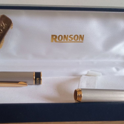Ronson spare parts used, does not fit