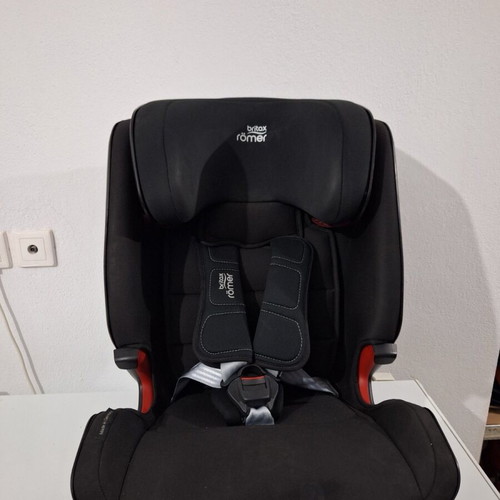 Britax Romer Advansafix IV R Car Seat 9-36kg ISOfix Cosmos Black like new