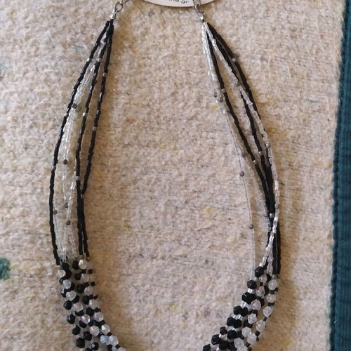 Statement beaded necklace new, black and white