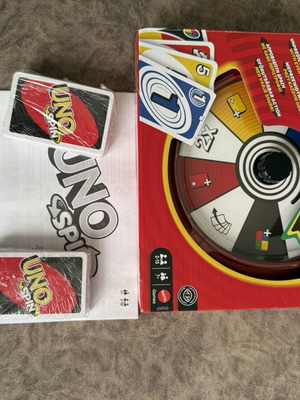Uno Spin card game