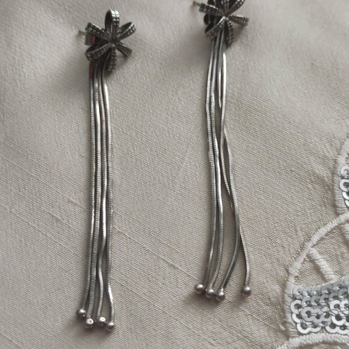 Vintage handmade silver star earrings with long chains 925 like new