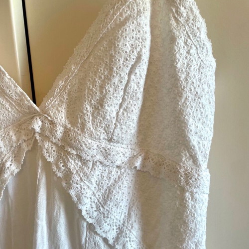White long dress Platinum one size like new