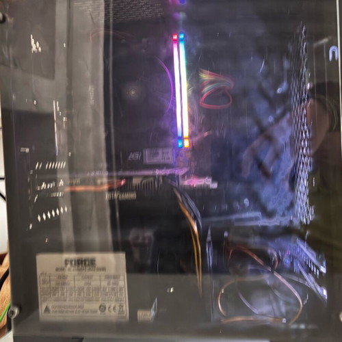 Gaming PC Radeon Vega 7 like new