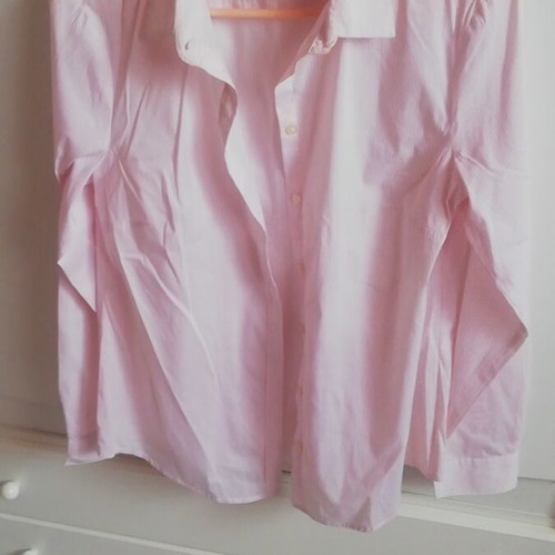 Benetton shirt like new, size M, white and pink