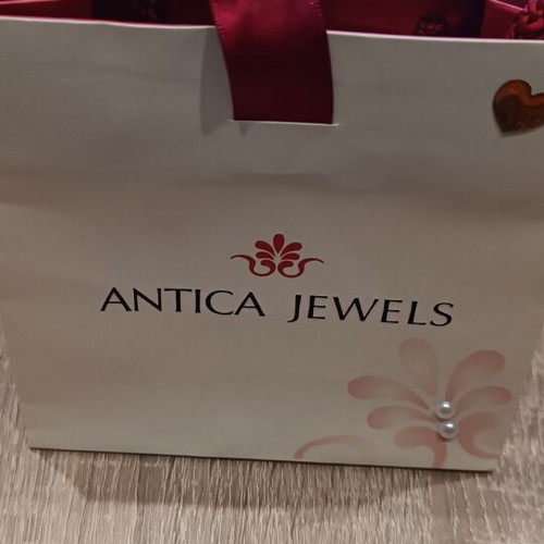 Antica jewelry box and paper bag like new