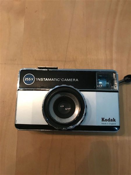  Kodak 255x instamatic camera ke doro Kodak Gold film