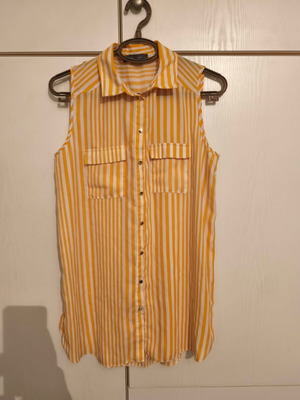 Primark striped sleeveless shirt like new, size M, yellow and white