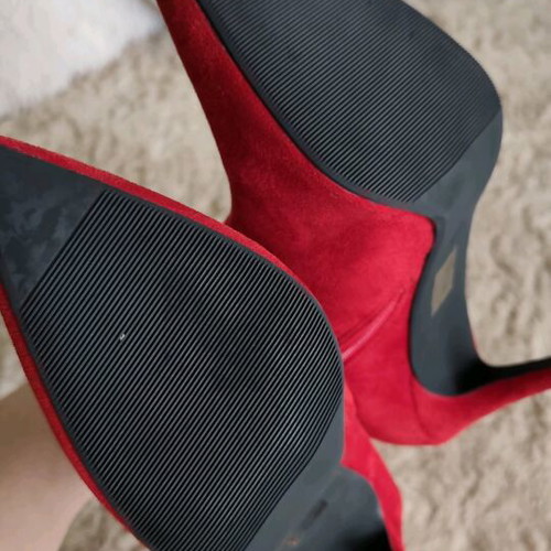 Red ankle boots size 41 like new with thin heel