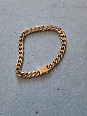 BTG stainless steel hand chain like new, silver color, 20 cm