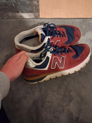 New Balance men's red sneakers used, size 44.5