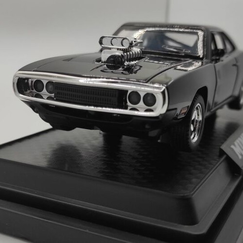 Dodge Charger R/T 1:32 Replica Pull Back Car new