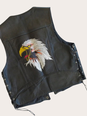 Men's black leather vest used, size L