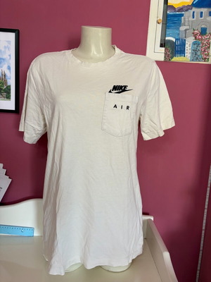 Nike Air white shirt size M used