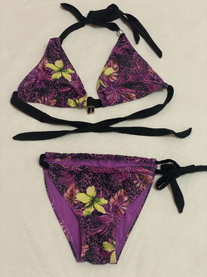 Decoro bikini like new, size S/M, black and purple