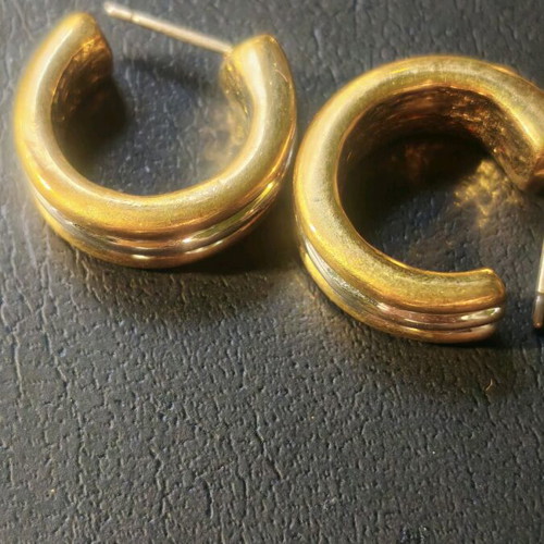 Gold-plated earrings like new, gold color