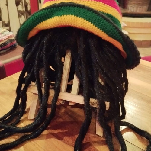 Reggae Bob Marley hat and wig set like new, carnival